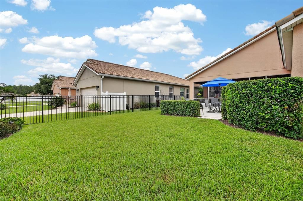 For Sale: $399,000 (3 beds, 2 baths, 1754 Square Feet)