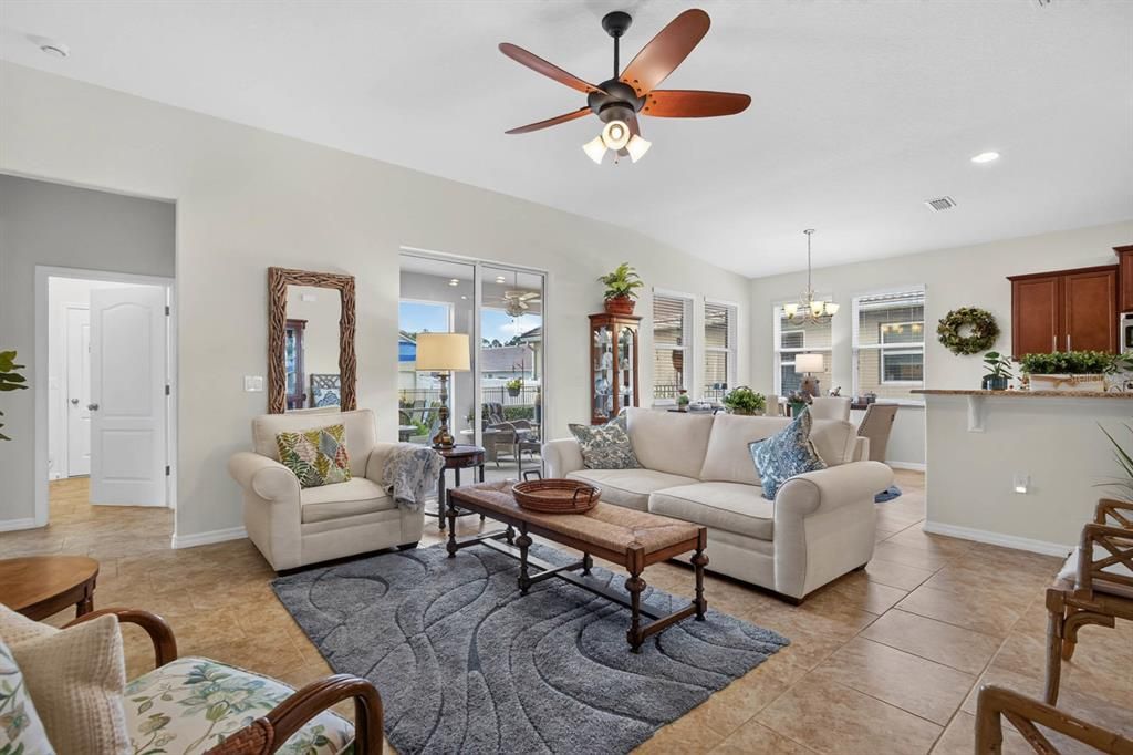 For Sale: $399,000 (3 beds, 2 baths, 1754 Square Feet)