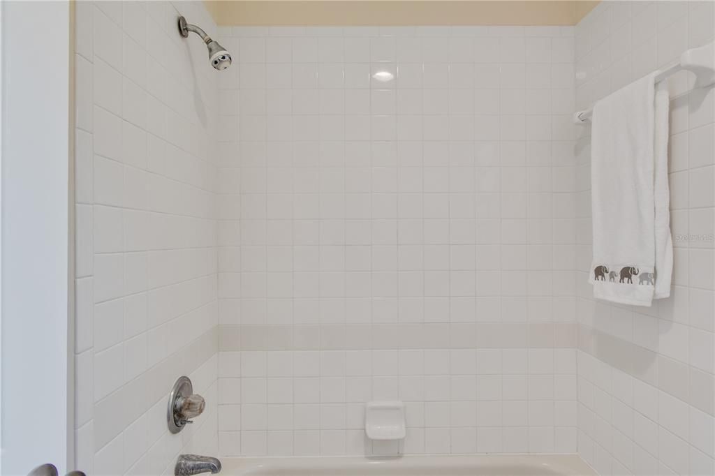 For Rent: $1,565 (3 beds, 2 baths, 1089 Square Feet)
