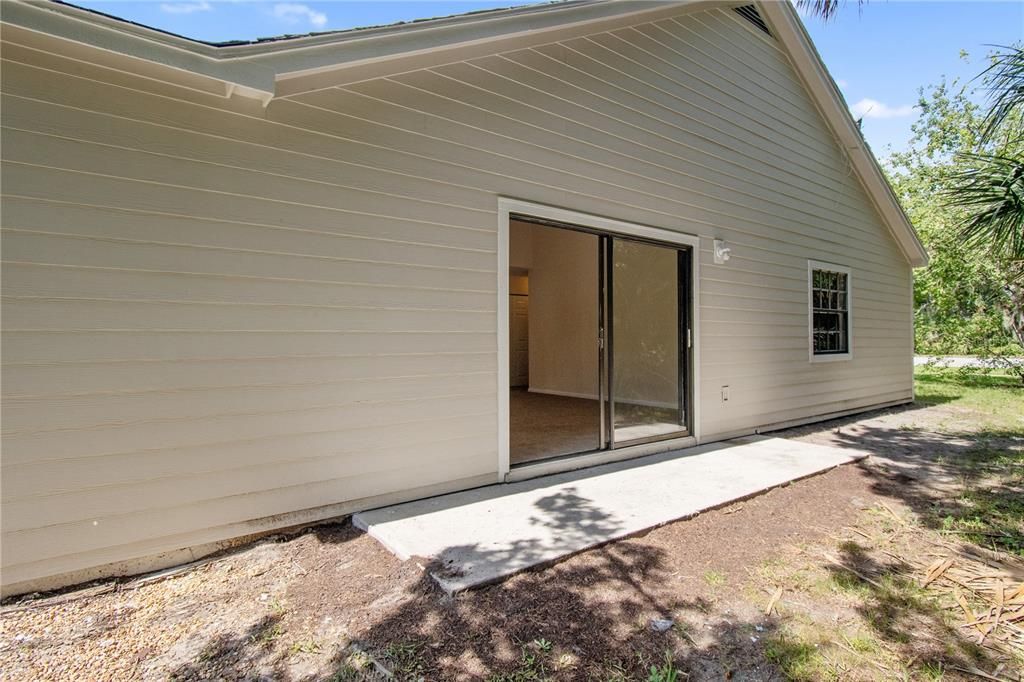 For Rent: $1,565 (3 beds, 2 baths, 1089 Square Feet)