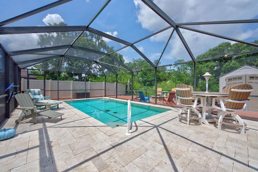For Sale: $445,000 (3 beds, 2 baths, 967 Square Feet)