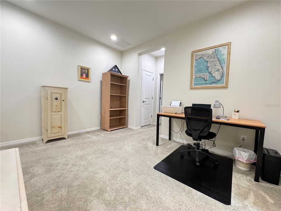 En Venta: $385,000 (3 camas, 2 baños, 1852 Pies cuadrados)