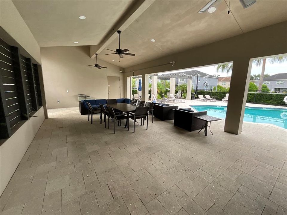 En Venta: $385,000 (3 camas, 2 baños, 1852 Pies cuadrados)