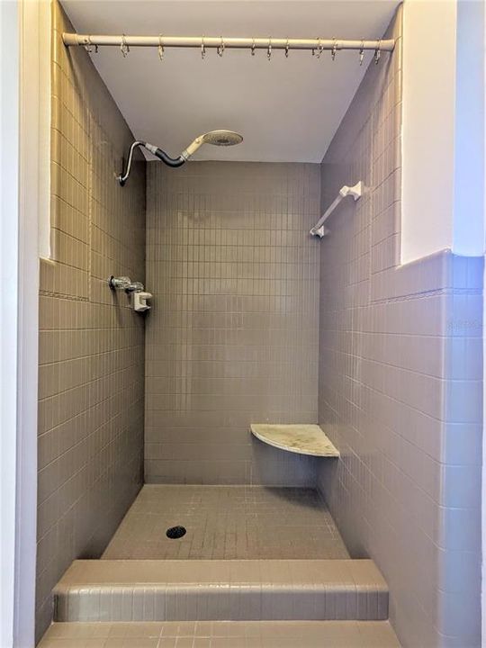 В аренду: $6,195 (3 спален, 3 ванн, 2476 Квадратных фут)