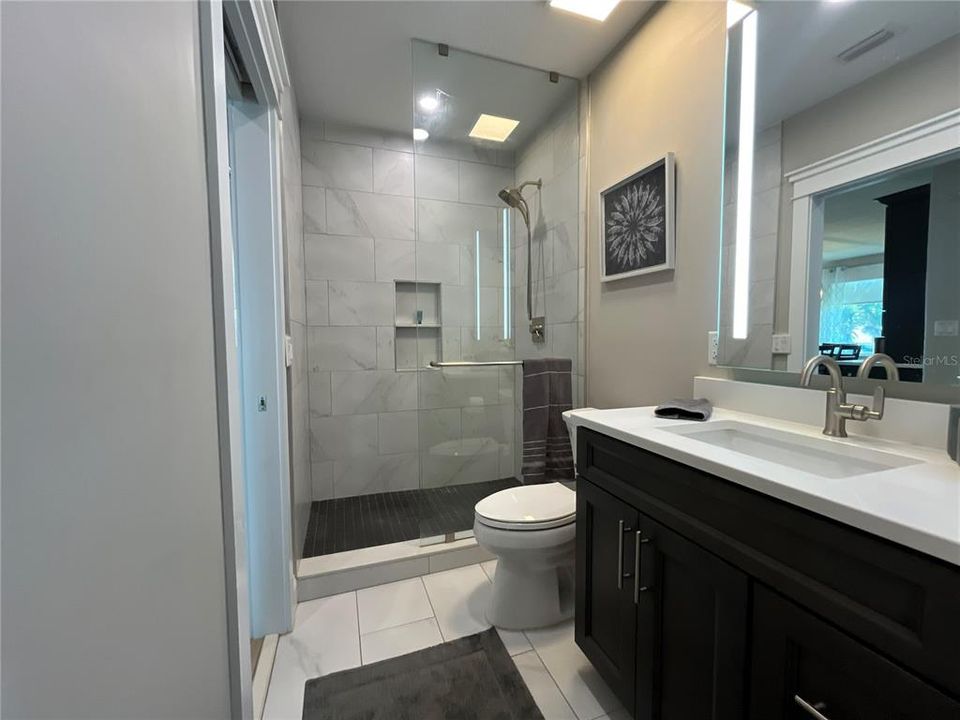 В аренду: $3,500 (2 спален, 2 ванн, 1300 Квадратных фут)