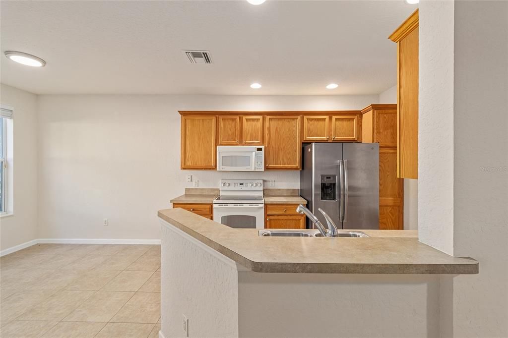 For Rent: $1,700 (3 beds, 2 baths, 1429 Square Feet)