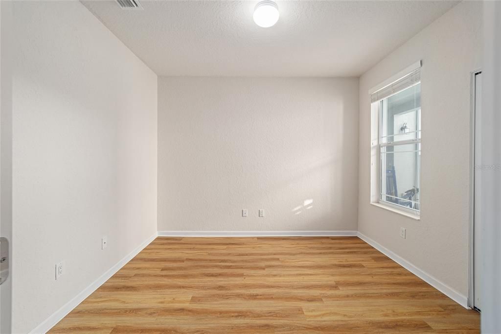 For Rent: $1,700 (3 beds, 2 baths, 1429 Square Feet)