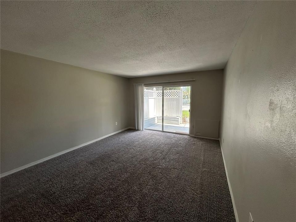В аренду: $1,550 (2 спален, 1 ванн, 881 Квадратных фут)