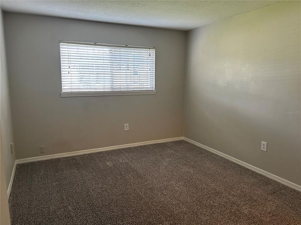 В аренду: $1,550 (2 спален, 1 ванн, 881 Квадратных фут)