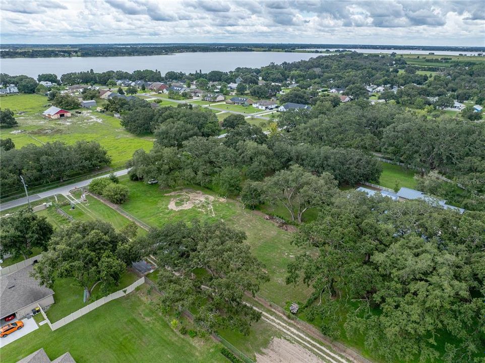 待售: $199,000 (0.92 acres)