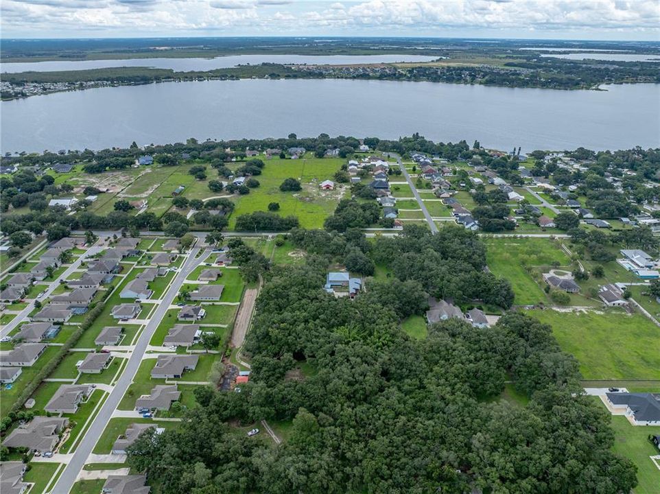 待售: $199,000 (0.92 acres)