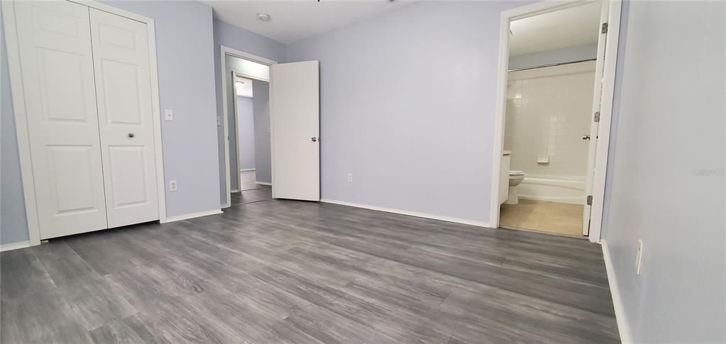 For Sale: $243,000 (3 beds, 2 baths, 1364 Square Feet)