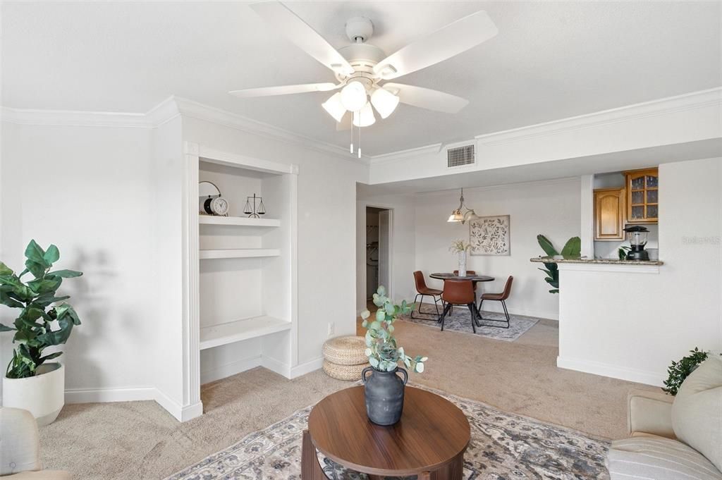 For Sale: $119,000 (1 beds, 1 baths, 705 Square Feet)