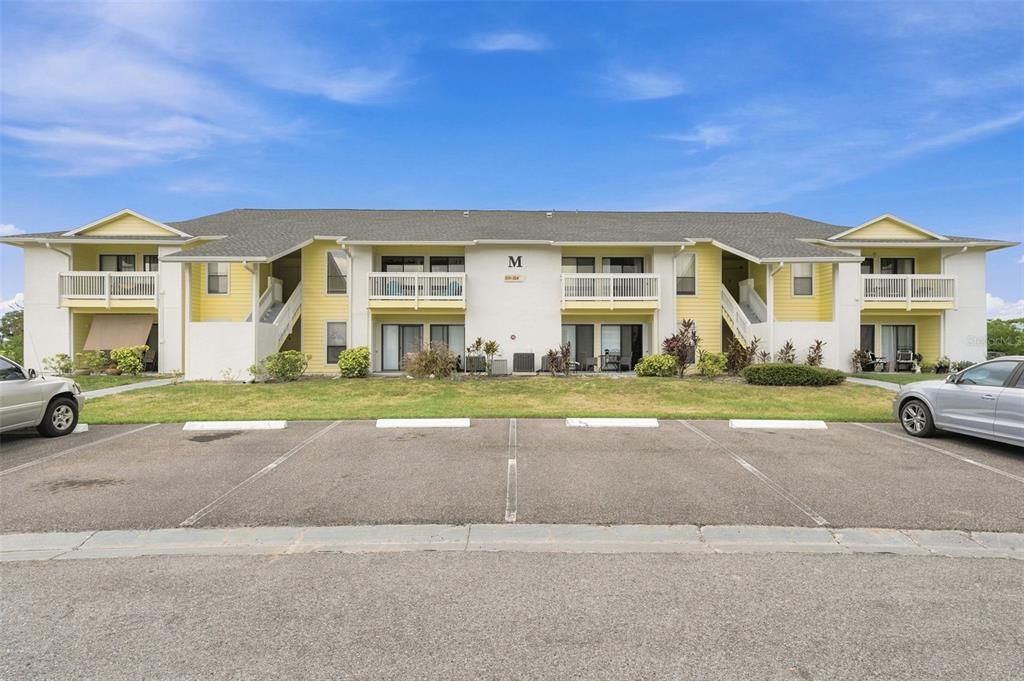 For Sale: $119,000 (1 beds, 1 baths, 705 Square Feet)