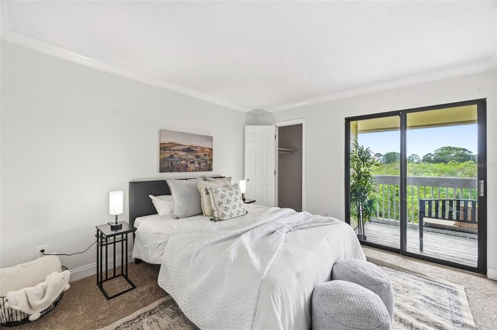 For Sale: $119,000 (1 beds, 1 baths, 705 Square Feet)
