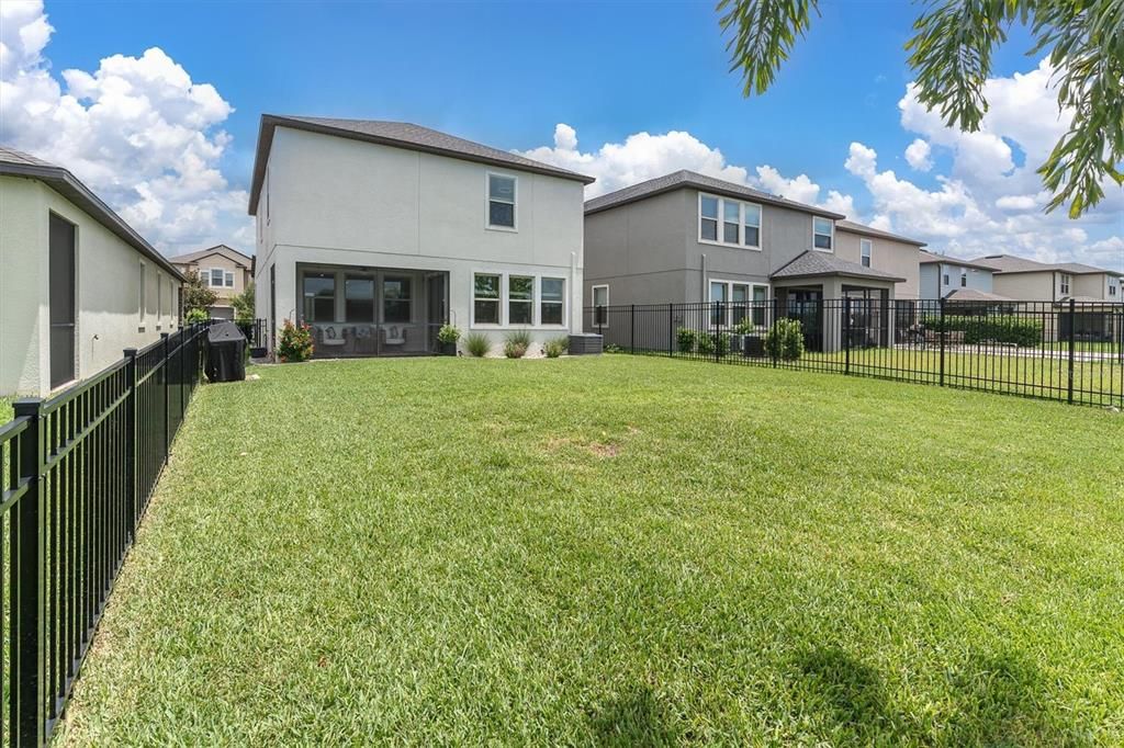 На продажу: $615,000 (4 спален, 2 ванн, 2334 Квадратных фут)