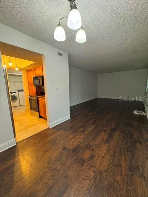 В аренду: $1,550 (2 спален, 2 ванн, 976 Квадратных фут)