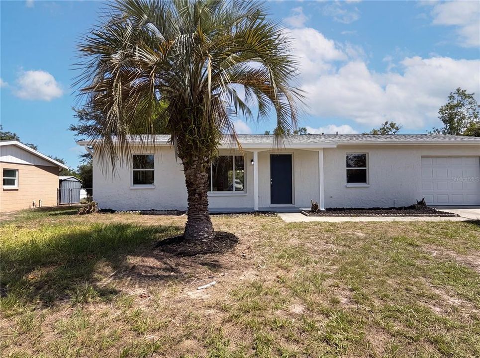 For Sale: $230,000 (2 beds, 2 baths, 1170 Square Feet)
