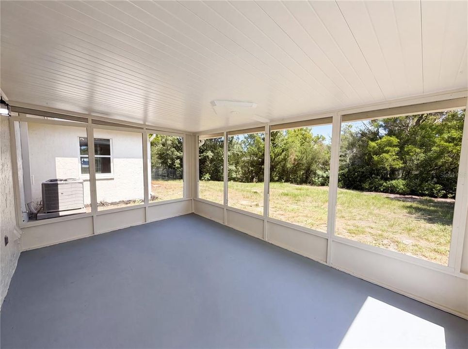 For Sale: $230,000 (2 beds, 2 baths, 1170 Square Feet)