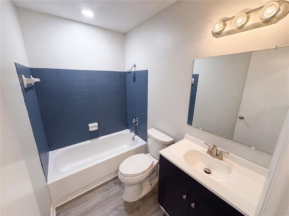 For Sale: $230,000 (2 beds, 2 baths, 1170 Square Feet)