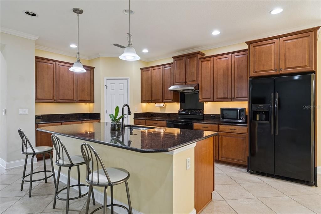 En Venta: $559,000 (4 camas, 3 baños, 2960 Pies cuadrados)