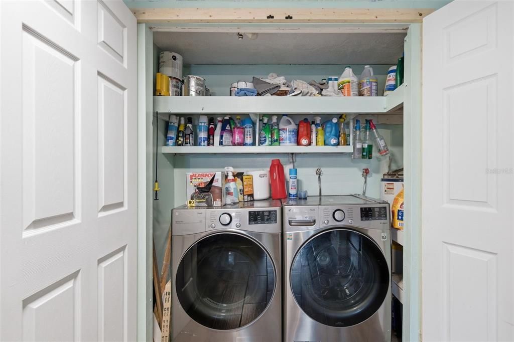 For Sale: $165,000 (3 beds, 1 baths, 1152 Square Feet)