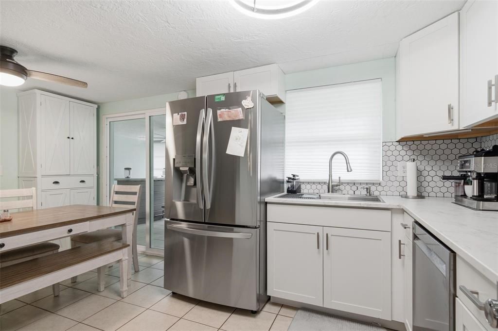 For Sale: $165,000 (3 beds, 1 baths, 1152 Square Feet)