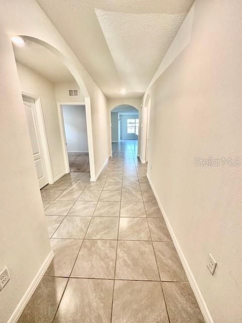 For Rent: $2,200 (3 beds, 2 baths, 1725 Square Feet)