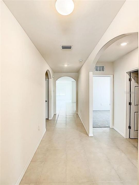 For Rent: $2,100 (3 beds, 2 baths, 1690 Square Feet)