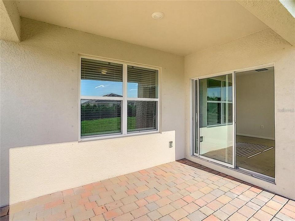 For Rent: $2,100 (3 beds, 2 baths, 1690 Square Feet)