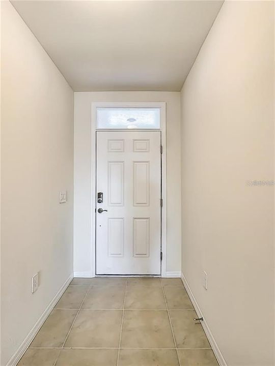 For Rent: $2,100 (3 beds, 2 baths, 1690 Square Feet)