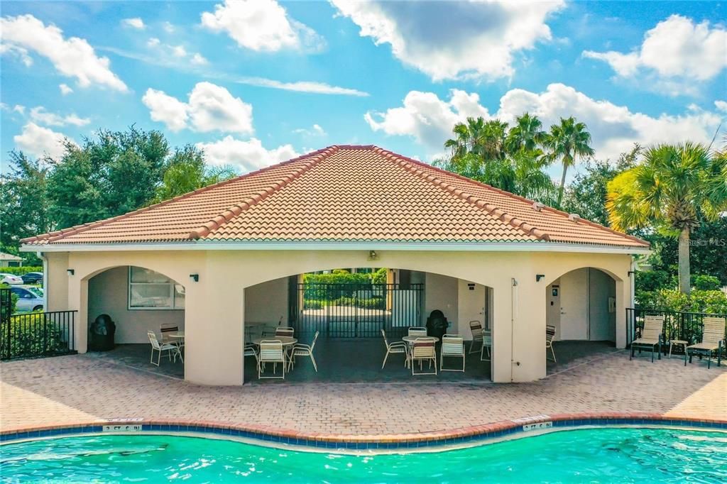 For Rent: $2,100 (3 beds, 2 baths, 1690 Square Feet)
