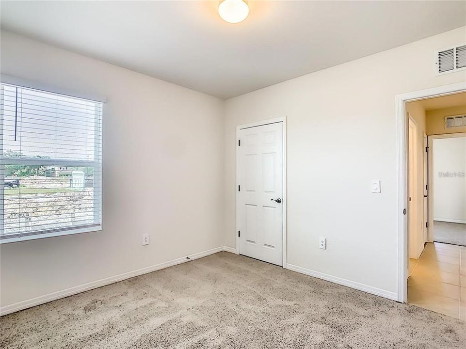 For Rent: $2,100 (3 beds, 2 baths, 1690 Square Feet)