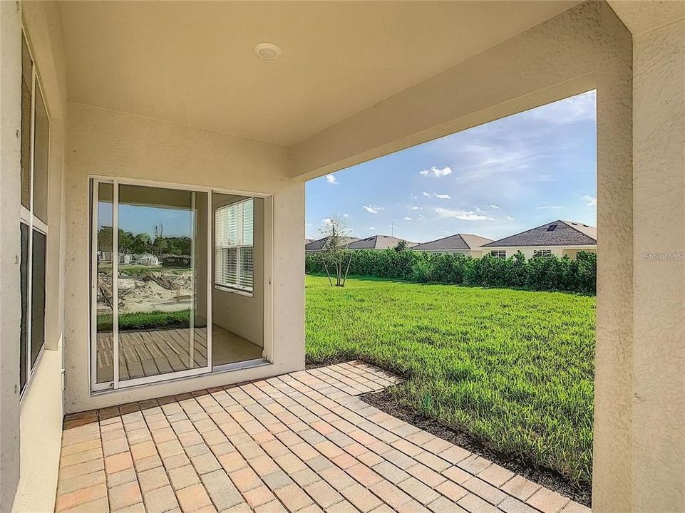 For Rent: $2,100 (3 beds, 2 baths, 1690 Square Feet)
