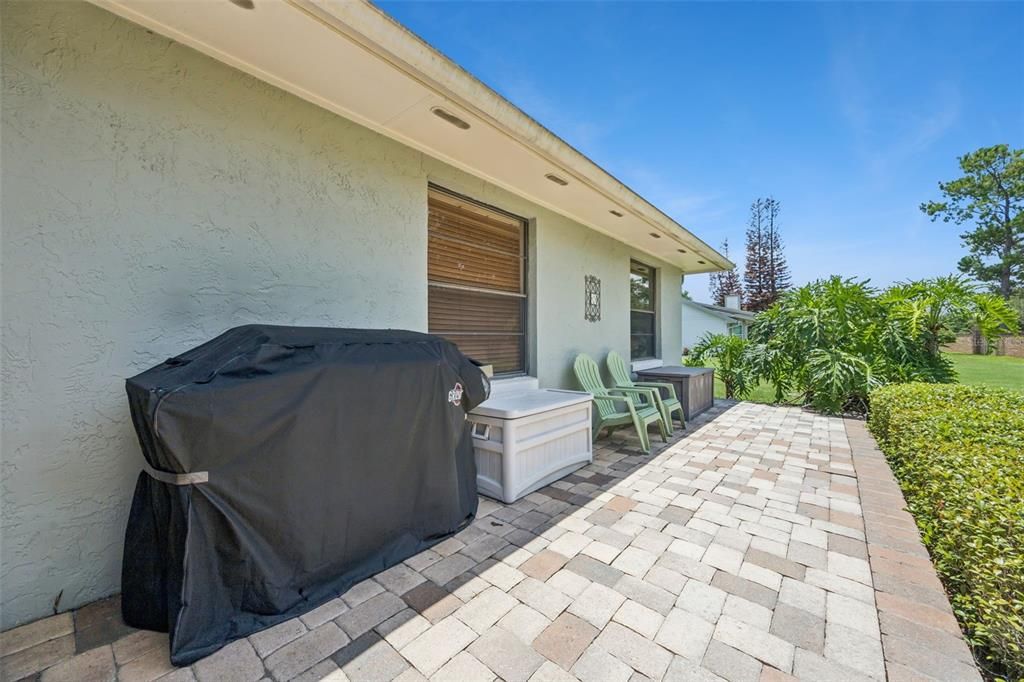 En Venta: $699,900 (4 camas, 2 baños, 2185 Pies cuadrados)