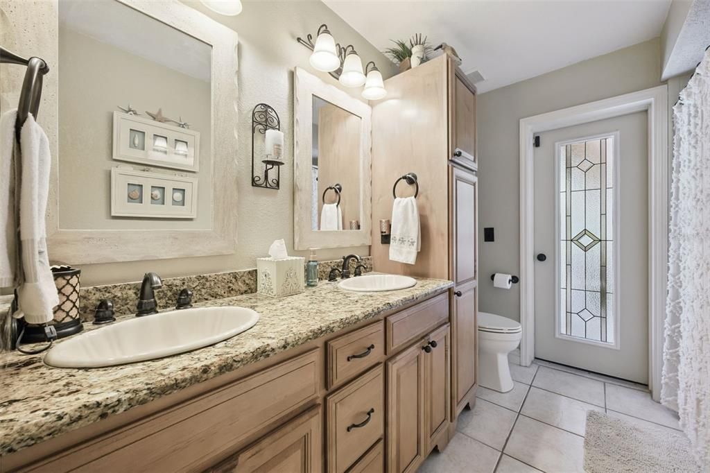 En Venta: $699,900 (4 camas, 2 baños, 2185 Pies cuadrados)