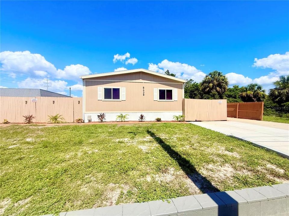 En Venta: $199,000 (4 camas, 2 baños, 1560 Pies cuadrados)