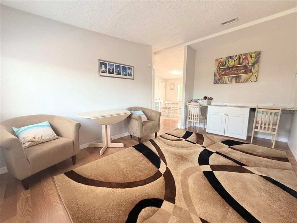 En Venta: $199,000 (4 camas, 2 baños, 1560 Pies cuadrados)
