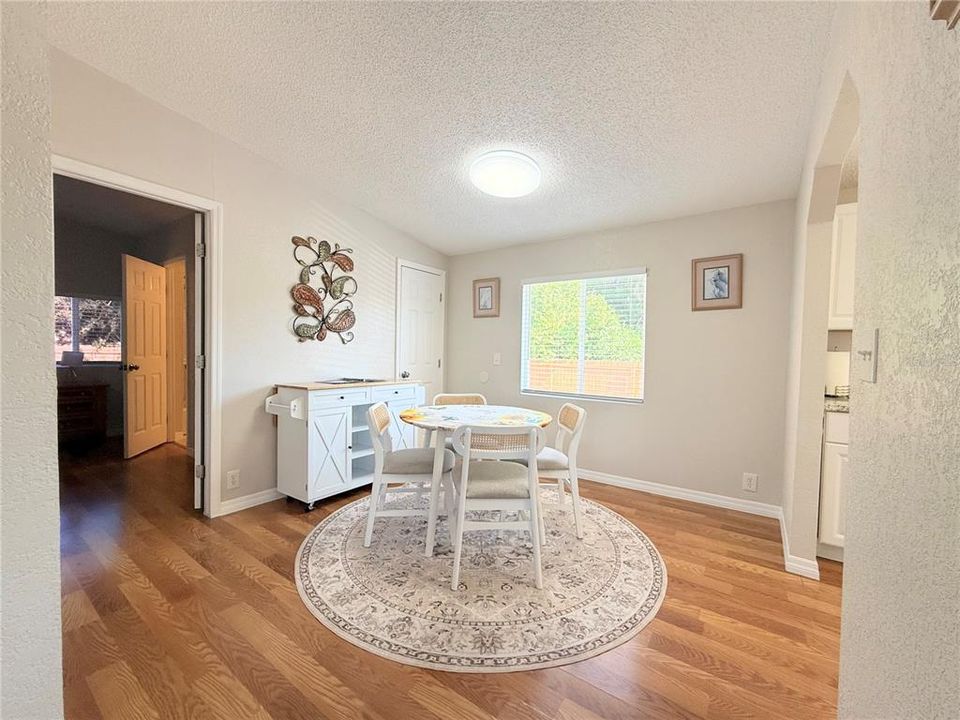 En Venta: $199,000 (4 camas, 2 baños, 1560 Pies cuadrados)