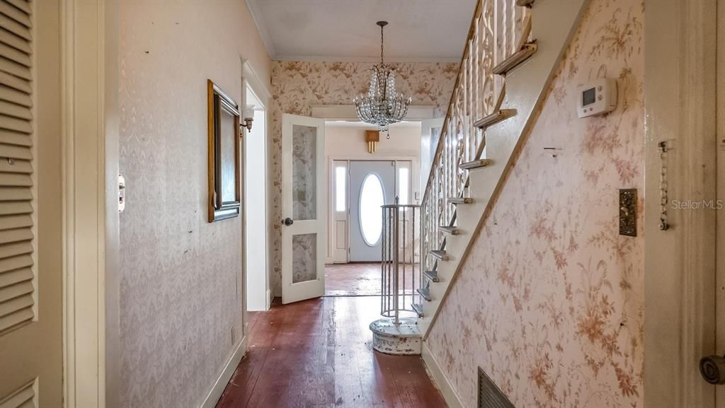 На продажу: $595,000 (4 спален, 2 ванн, 2360 Квадратных фут)