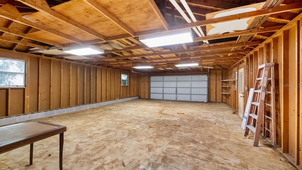 На продажу: $595,000 (4 спален, 2 ванн, 2360 Квадратных фут)