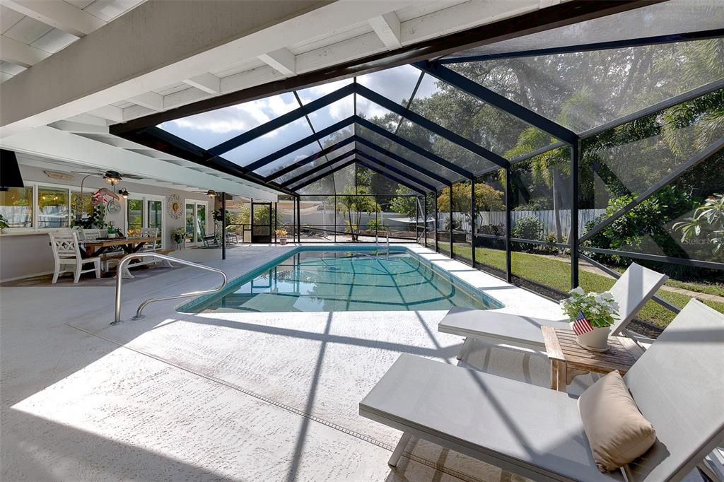 En Venta: $884,000 (3 camas, 2 baños, 2418 Pies cuadrados)