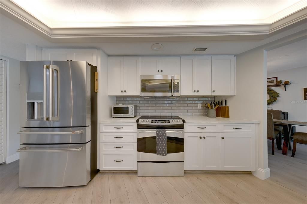 En Venta: $884,000 (3 camas, 2 baños, 2418 Pies cuadrados)