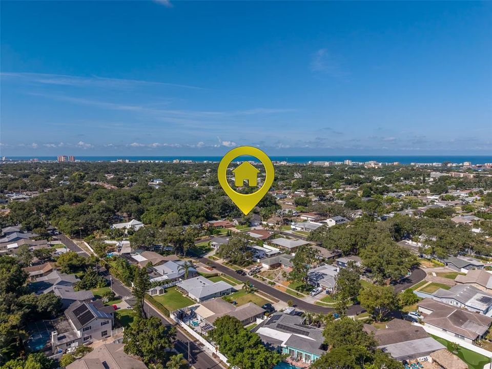 En Venta: $884,000 (3 camas, 2 baños, 2418 Pies cuadrados)