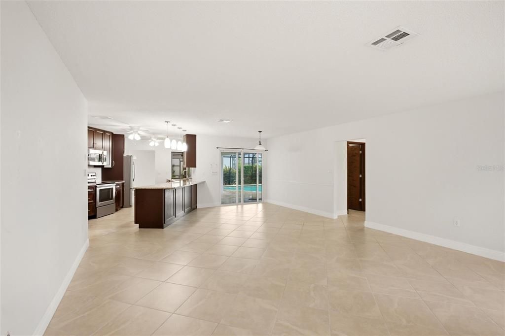 For Sale: $499,000 (3 beds, 2 baths, 2213 Square Feet)