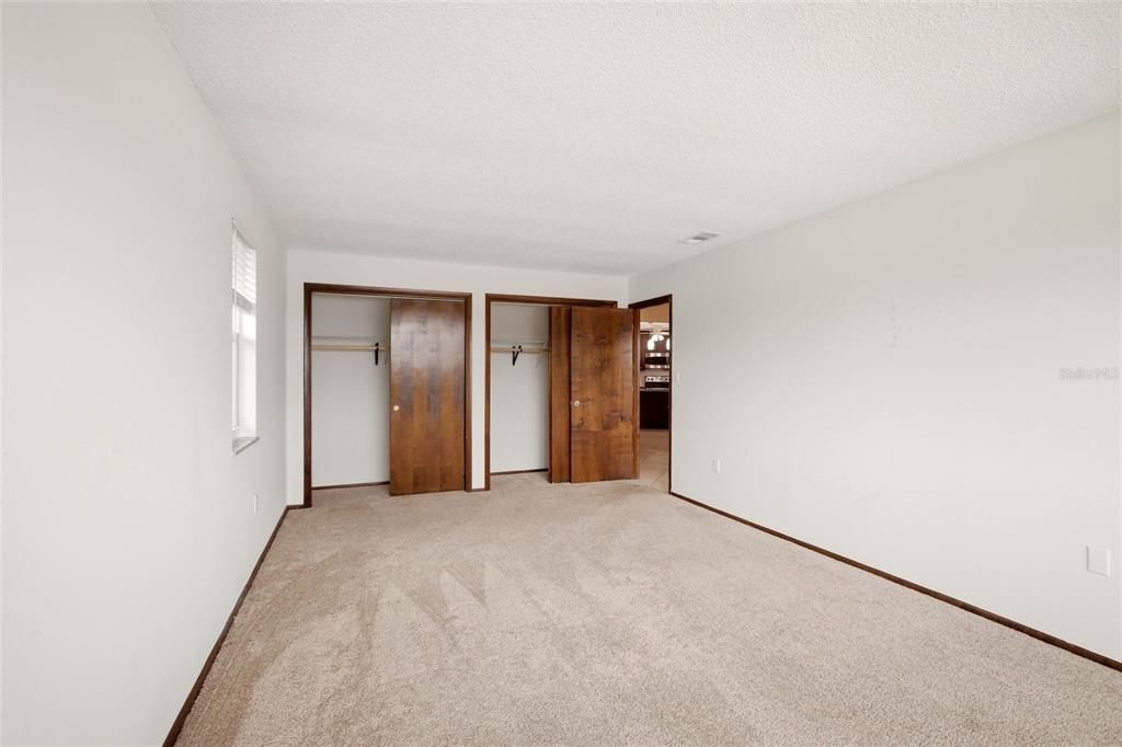 For Sale: $499,000 (3 beds, 2 baths, 2213 Square Feet)