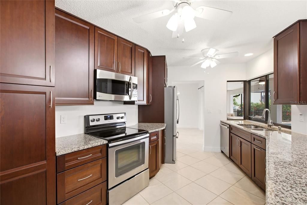 For Sale: $499,000 (3 beds, 2 baths, 2213 Square Feet)