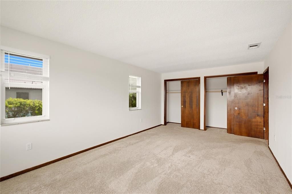 For Sale: $499,000 (3 beds, 2 baths, 2213 Square Feet)