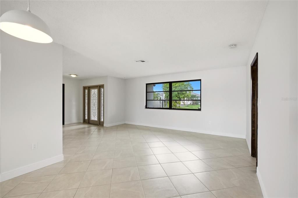 For Sale: $499,000 (3 beds, 2 baths, 2213 Square Feet)