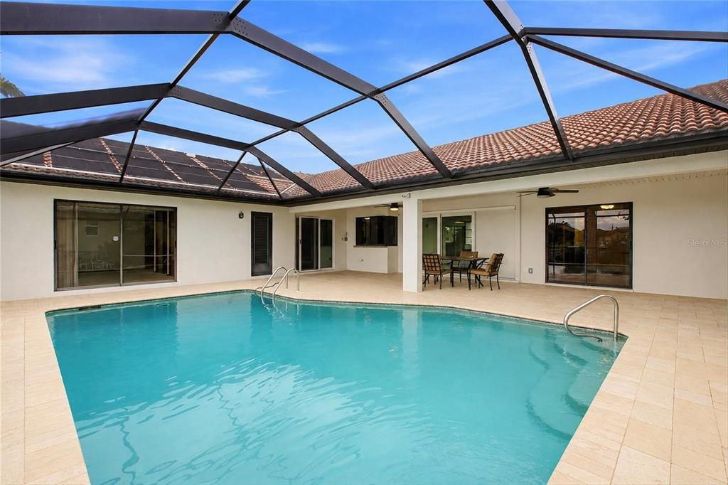 For Sale: $499,000 (3 beds, 2 baths, 2213 Square Feet)